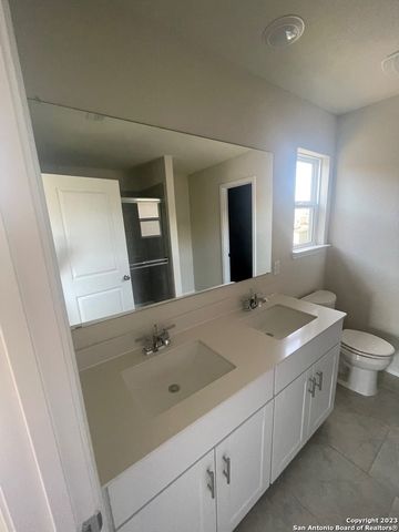 10606 MEXIA AVE, San Antonio, TX 78252