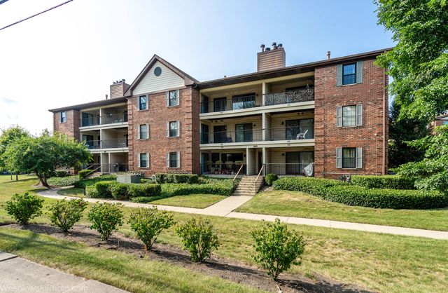 641 Hapsfield Lane 201, Buffalo Grove, IL 60089