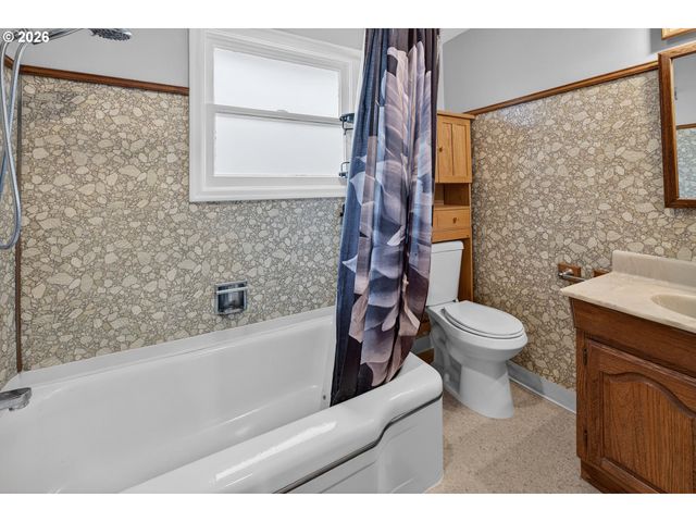 5535 Se FLAVEL St, Portland, OR 97206