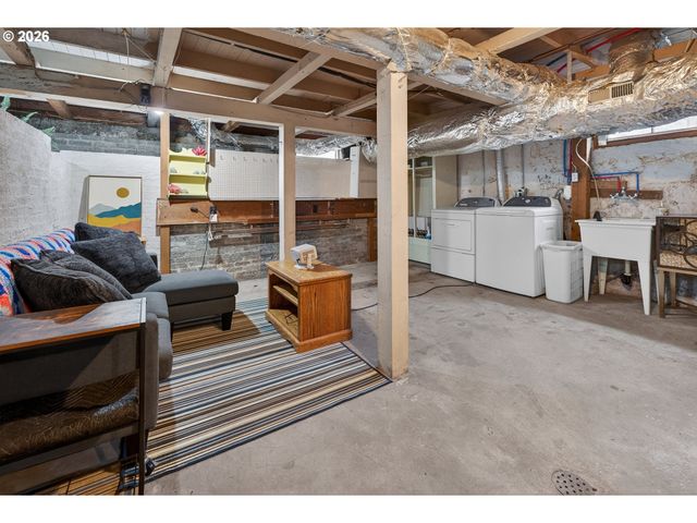 5535 Se FLAVEL St, Portland, OR 97206