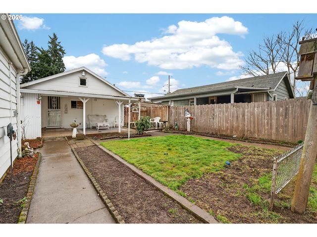 5535 Se FLAVEL St, Portland, OR 97206