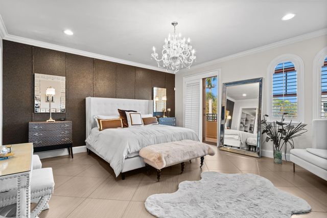 645 NE 17th Way 645, Fort Lauderdale, FL 33304