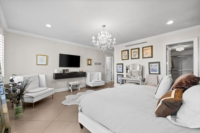 645 NE 17th Way 645, Fort Lauderdale, FL 33304