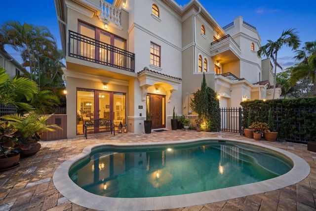 645 NE 17th Way 645, Fort Lauderdale, FL 33304