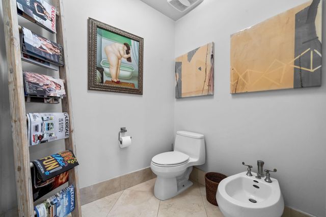 645 NE 17th Way 645, Fort Lauderdale, FL 33304