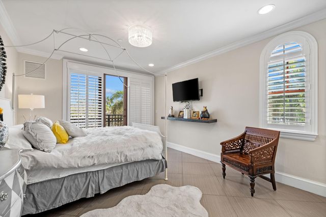 645 NE 17th Way 645, Fort Lauderdale, FL 33304