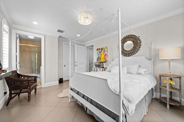 645 NE 17th Way 645, Fort Lauderdale, FL 33304