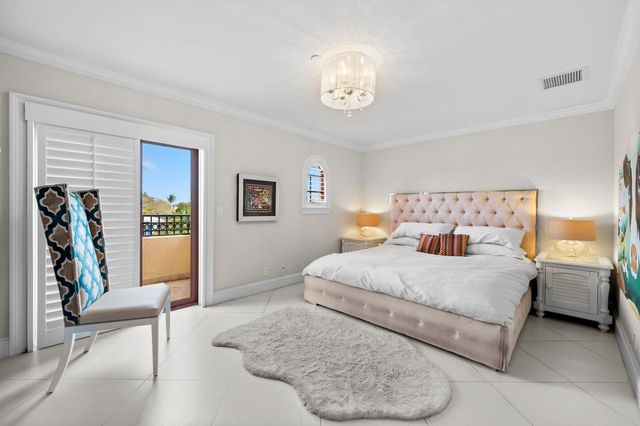 645 NE 17th Way 645, Fort Lauderdale, FL 33304