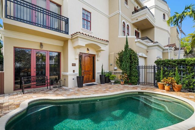 645 NE 17th Way 645, Fort Lauderdale, FL 33304