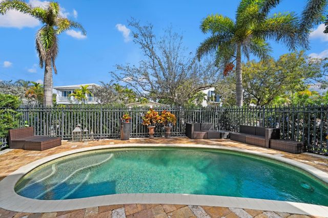 645 NE 17th Way 645, Fort Lauderdale, FL 33304