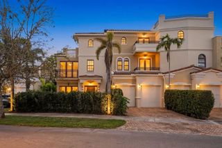 645 NE 17th Way 645, Fort Lauderdale, FL 33304