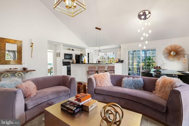 3188 BLACKBEARD RD, Greenbackville, VA 23356