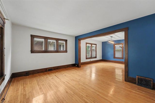 1531 Drummond Street, Eau Claire, WI 54701