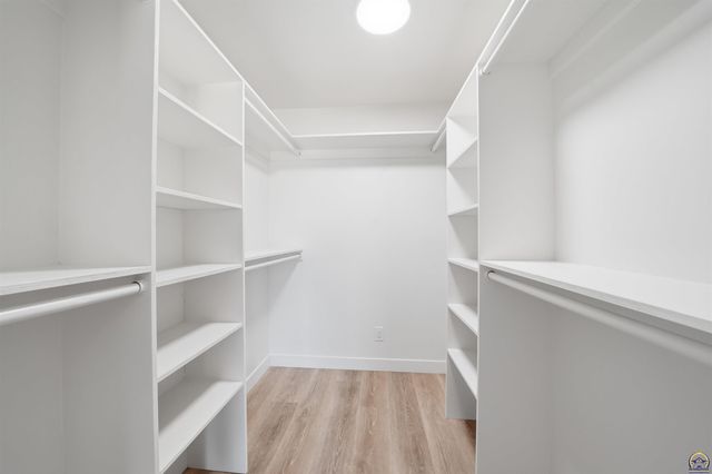 6411 SW 64th St, Auburn, KS 66402