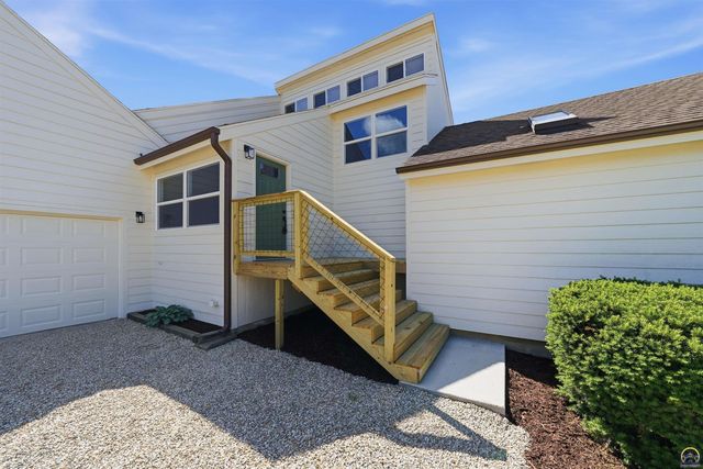 6411 SW 64th St, Auburn, KS 66402