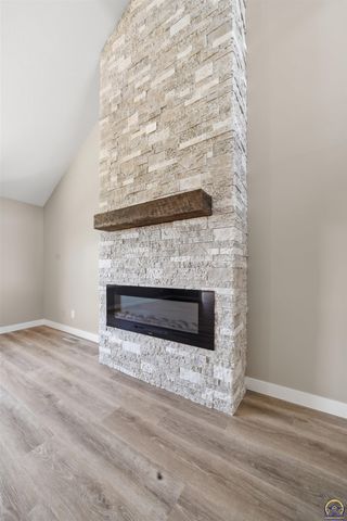 6411 SW 64th St, Auburn, KS 66402