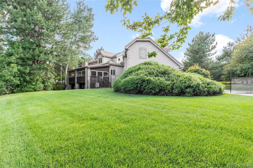 Image 7 of property listing at 5340 S Race Court, Greenwood Village, CO 80121
