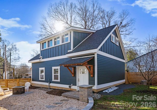 143 E Stewart Avenue, Mooresville, NC 28115