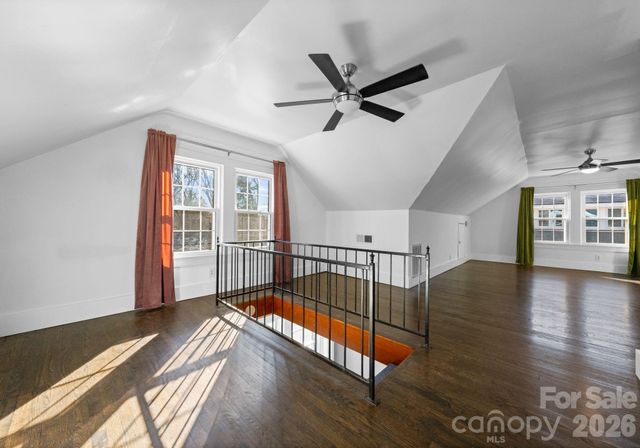 143 E Stewart Avenue, Mooresville, NC 28115