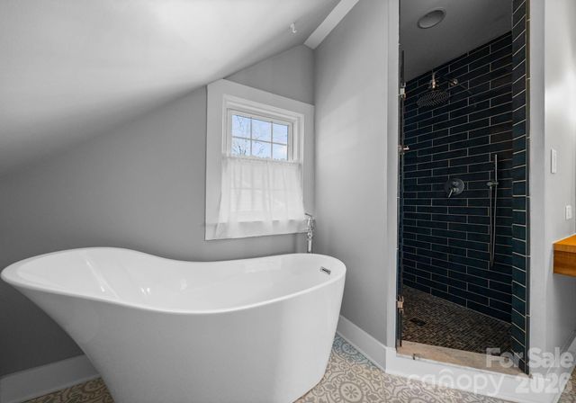 143 E Stewart Avenue, Mooresville, NC 28115