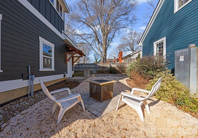 143 E Stewart Avenue, Mooresville, NC 28115