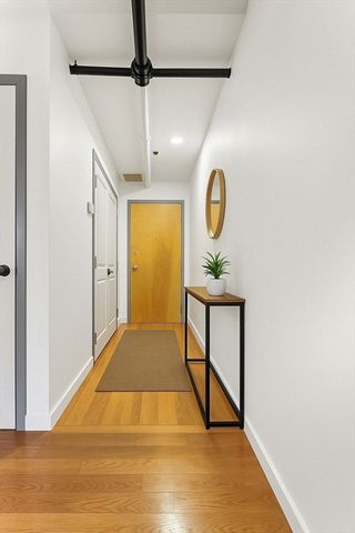 121 Beach 502, Boston, MA 02111