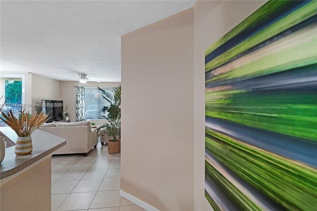 1107 Villa Ln 1107, Boynton Beach, FL 33435