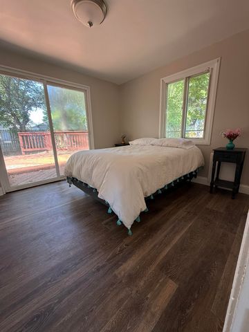 5006 delbrook Avenue, Lansing, MI 48910