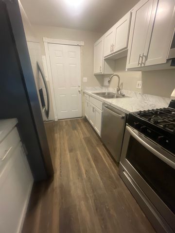 5006 delbrook Avenue, Lansing, MI 48910