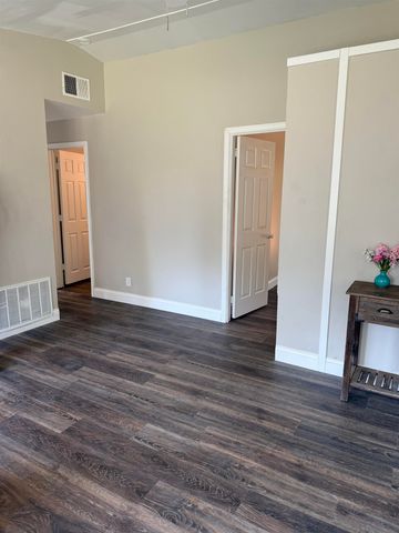 5006 delbrook Avenue, Lansing, MI 48910