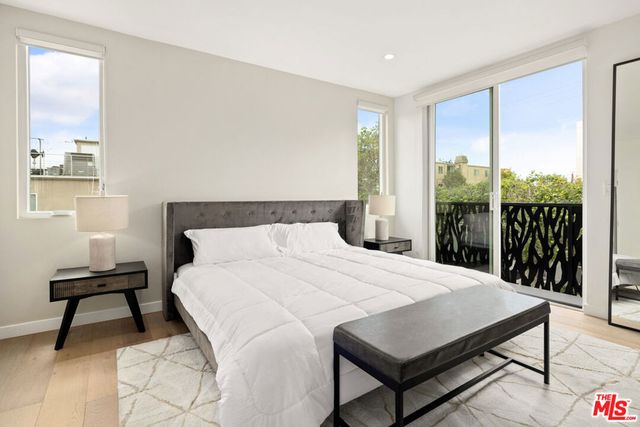 1228 N Sycamore Avenue, Los Angeles, CA 90038