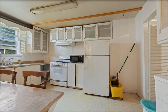 111 Lewis St, Nashville, TN 37210