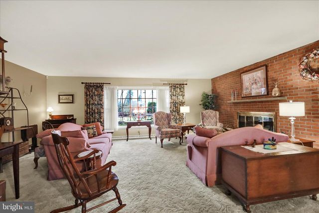 2601 READING BLVD, West Lawn, PA 19609