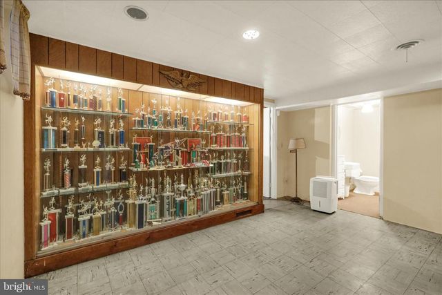 2601 READING BLVD, West Lawn, PA 19609