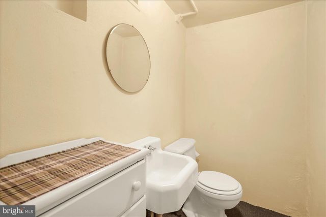 2601 READING BLVD, West Lawn, PA 19609