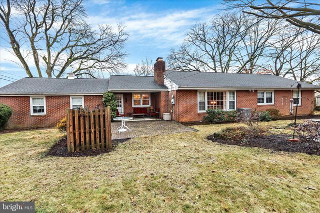 2601 READING BLVD, West Lawn, PA 19609