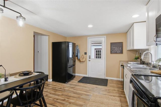 3206 Rosewood Lane, Eau Claire, WI 54703