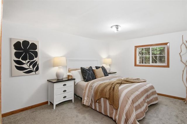 3206 Rosewood Lane, Eau Claire, WI 54703