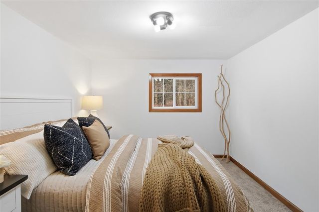 3206 Rosewood Lane, Eau Claire, WI 54703