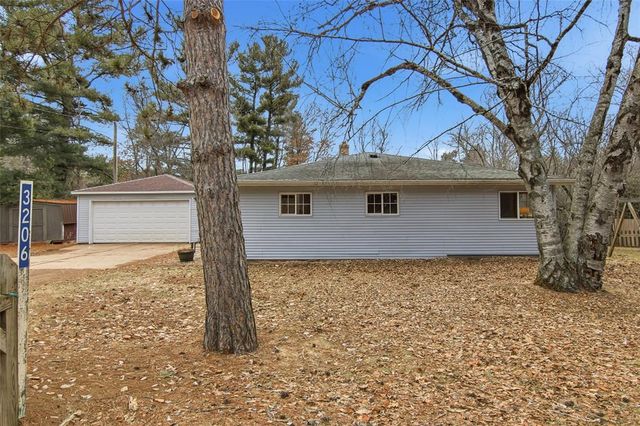 3206 Rosewood Lane, Eau Claire, WI 54703