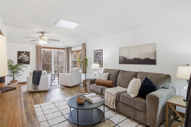 3206 Rosewood Lane, Eau Claire, WI 54703