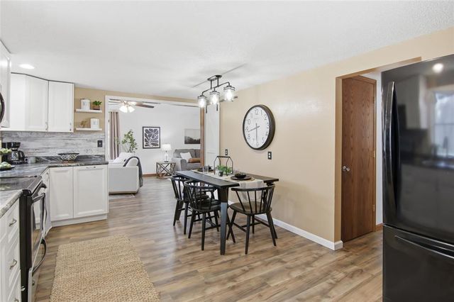 3206 Rosewood Lane, Eau Claire, WI 54703