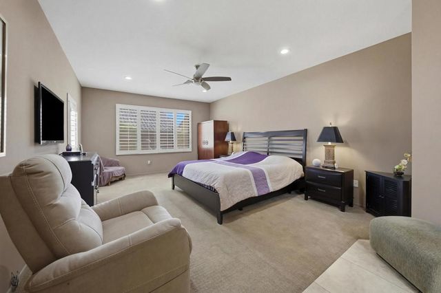 37318 Pineknoll Avenue, Palm Desert, CA 92211