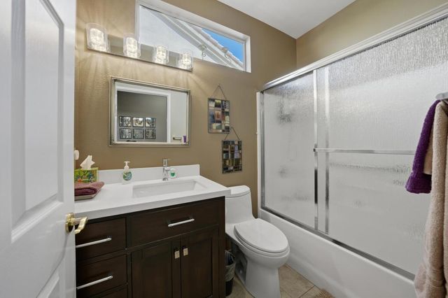 37318 Pineknoll Avenue, Palm Desert, CA 92211