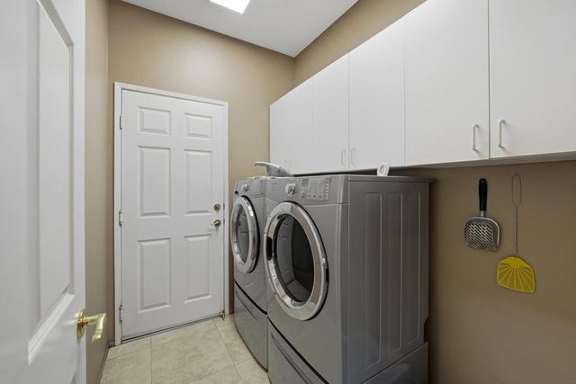 37318 Pineknoll Avenue, Palm Desert, CA 92211