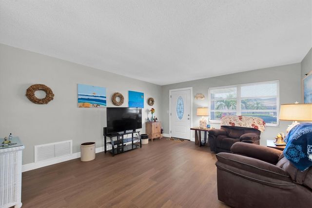 4526 101ST AVENUE N, Pinellas Park, FL 33782