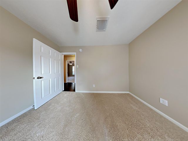 74 Wimberly Way, Conroe, TX 77385