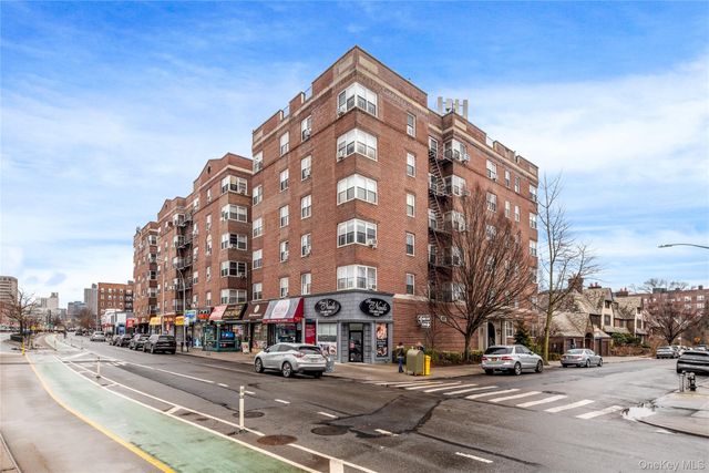 111-50 75th Road 1A, Forest Hills, NY 11375