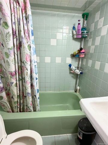4212 Judge Street, Elmhurst, NY 11373