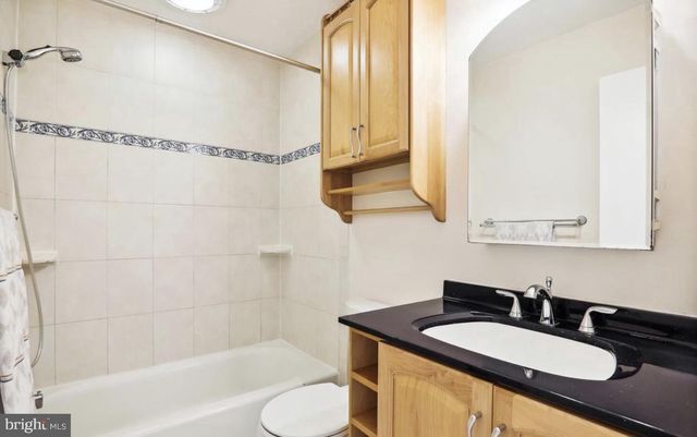 24 MARWOOD CT, Rockville, MD 20850
